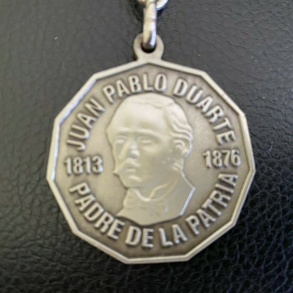 Dominican Republic 1 peso Coin Duarte Key Ring‎ - Picture 3 of 12